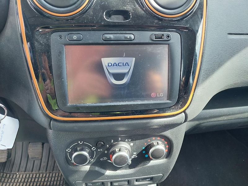 Dacia Dokker (2017) Stepway Celebration TCe 115 - fotka 10 z 31