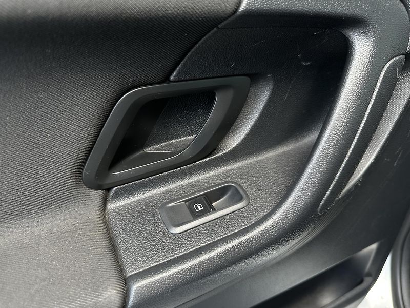 Škoda Roomster 1.2 TSI Style - fotka 20 z 25
