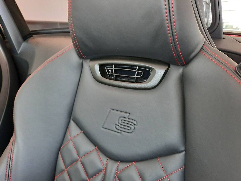 Audi TT (2022) S Roadster 2.0 TFSI (235kW/320 - fotka 21 z 30