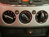 Ford Focus (2007) 1.6i, 2.maj, AC, TZ, temp - náhled 17