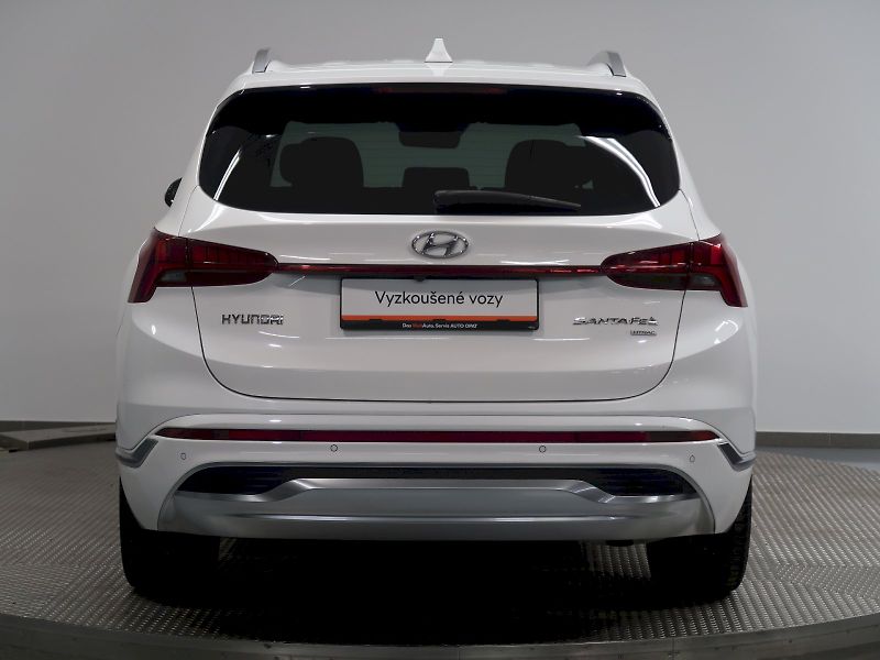 Hyundai Santa Fe (2021) LUXURY 2.2CRDi 4x4 DCT - fotka 9 z 39
