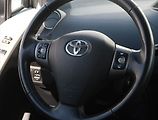 Toyota Yaris (2009) 1.33 Dual VVT-i, po STK - náhled 16