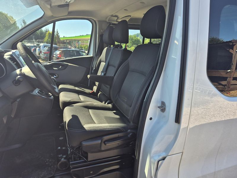 Renault Trafic (2018) 1.6Dci L2H1 6 Míst - fotka 17 z 26