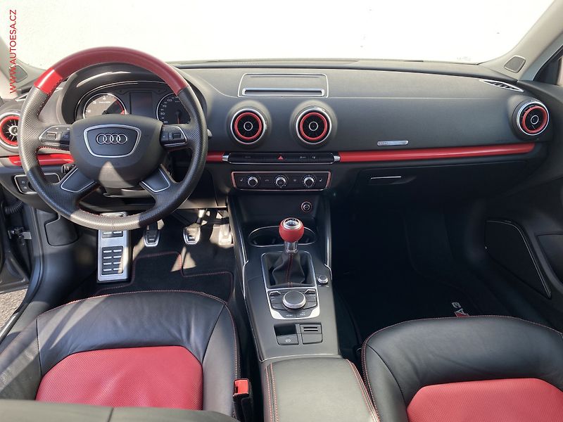 Audi A3 (2016) 1.6TDi, ČR, S-line, bixen - fotka 8 z 19
