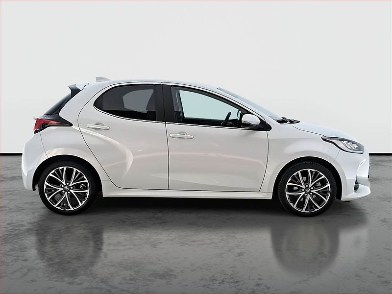 Toyota Yaris (2023) 1.5 VVT-i - fotka 6 z 19