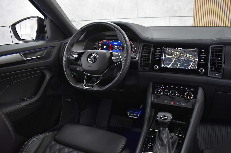 Škoda Kodiaq 147 4x4 SPORTLINE EXC*TAŽNÉ*ČR - fotka 8 z 52