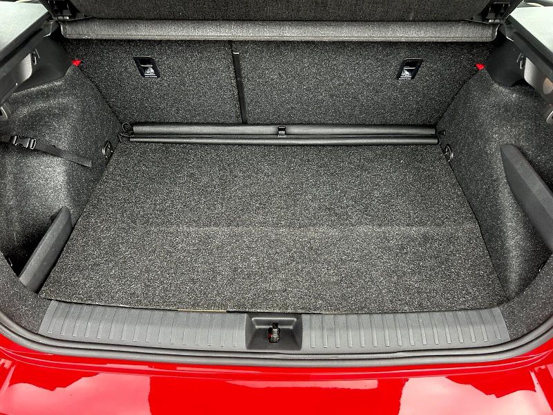 Škoda Kamiq (2021) 1.0 TSI 66kW Plyn (CNG) MP6 St - fotka 29 z 32