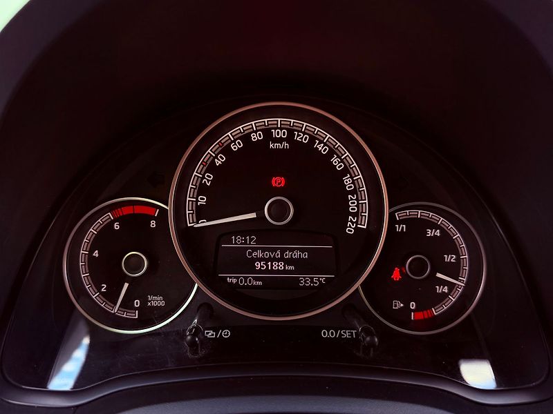 Škoda Citigo 1.0 MPi Fun, Serviska, 1.Maj - fotka 20 z 27