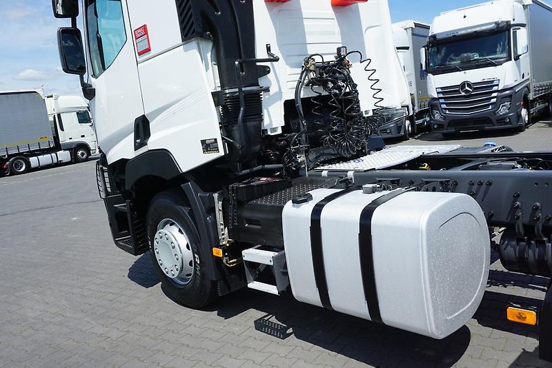 Renault (2018) C 520 / EURO 6 / ACC / 6 X 4 / - fotka 45 z 49