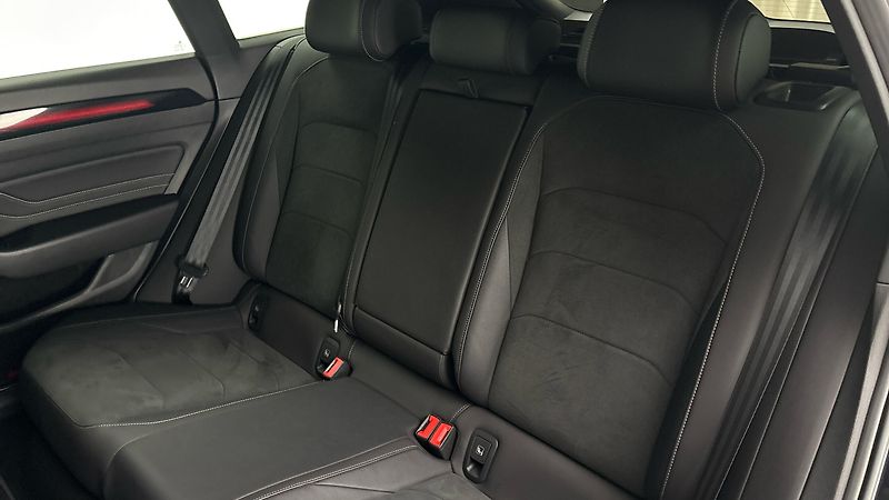 Volkswagen Arteon 1.4 TSI PHEV DSG R-Line Shooti - fotka 16 z 32