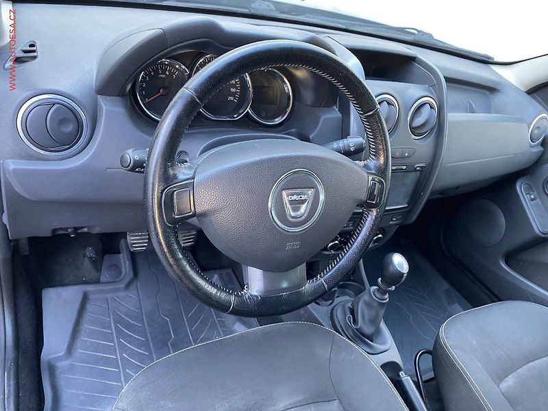 Dacia Duster (2014) 1.2 TCe, Prestige, TZ - fotka 12 z 17
