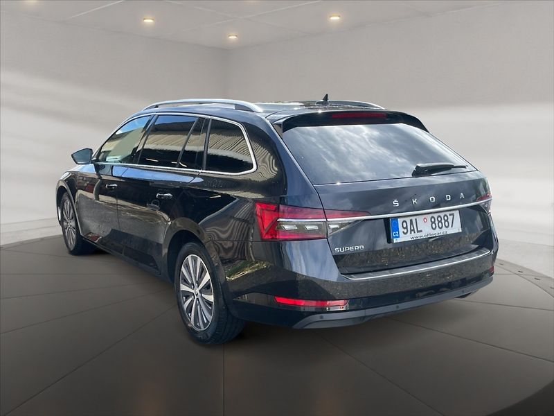 Škoda Superb 2,0 TDI 110 Style DSG - fotka 4 z 11