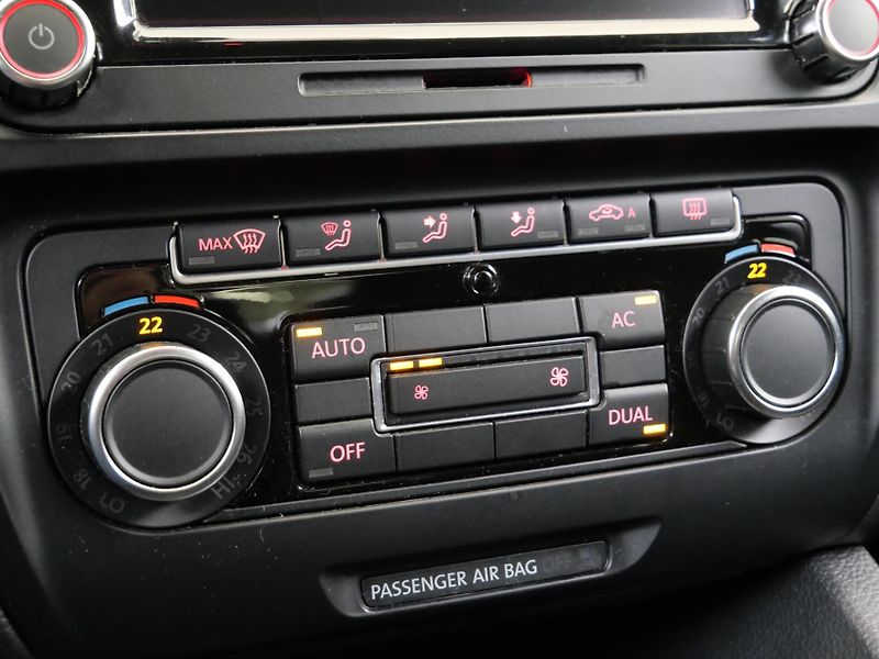 Volkswagen Jetta - fotka 18 z 21