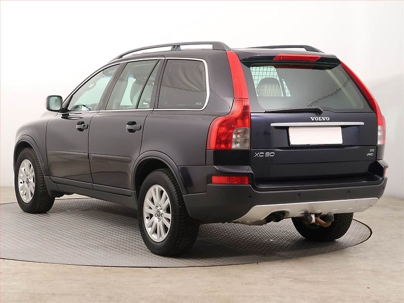 Volvo XC90 (2006) D5, 4X4, Tažné, v provozu - fotka 4 z 12