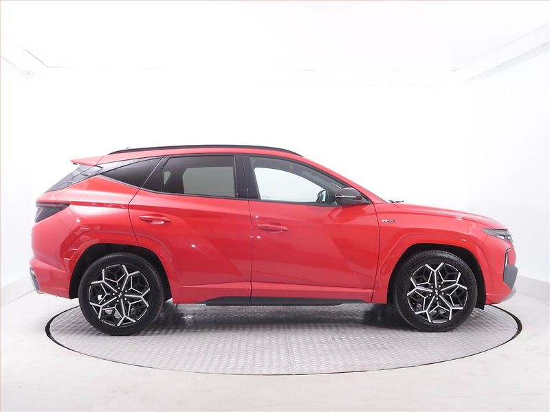 Hyundai Tucson (2023) N-Line 1.6 T-GDI - fotka 6 z 21