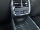 Škoda Octavia Combi 1,5 TSI Top Selection - náhled 25