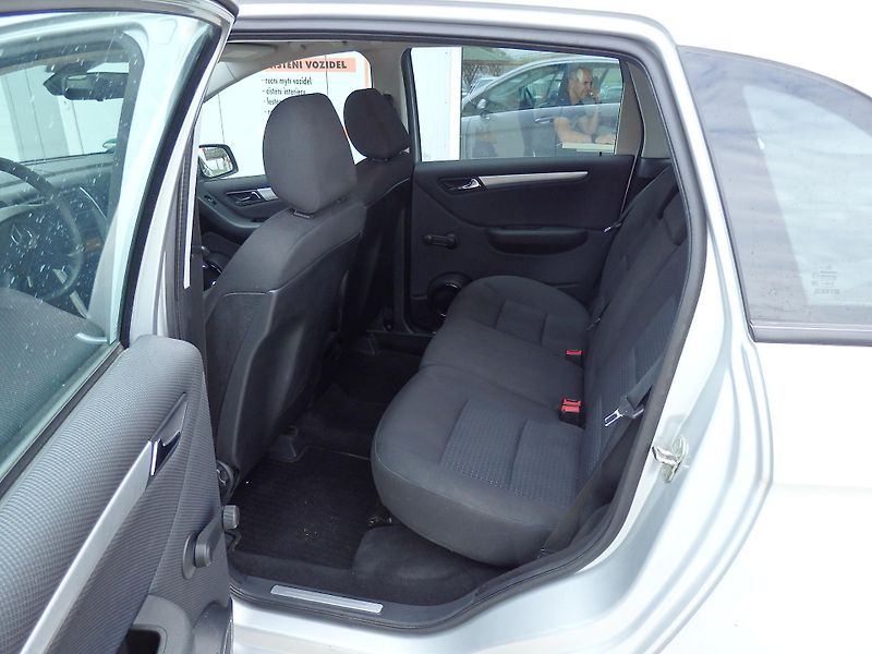 Mercedes-Benz Třídy B B 200 100 kW 6x AIRBAG - fotka 7 z 14