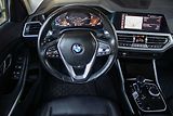 BMW Řada 3 320D XDRIVE - náhled 17