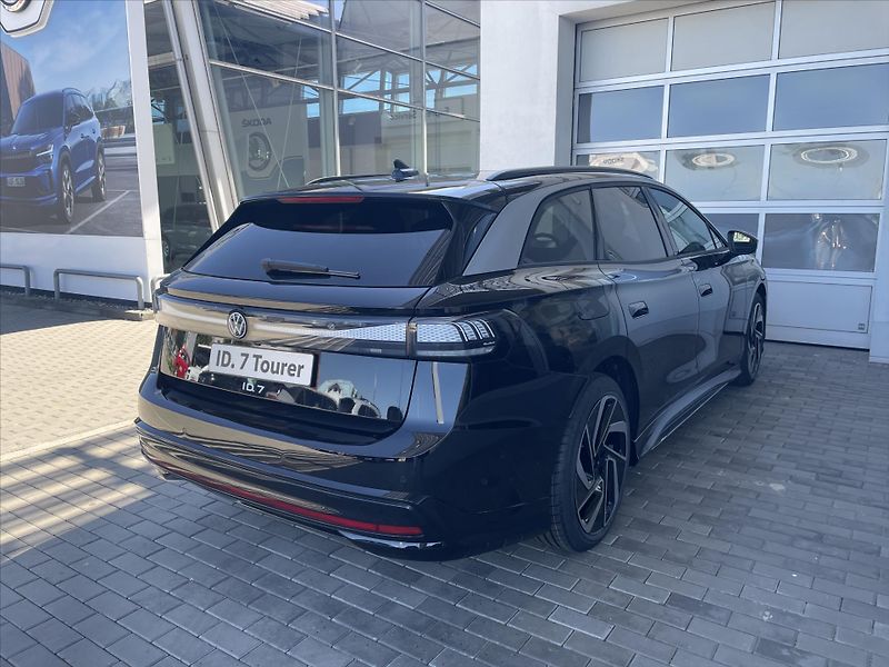 Volkswagen ID.7 Tourer (2025) 86kW, 210kW  Pro S People - fotka 5 z 14
