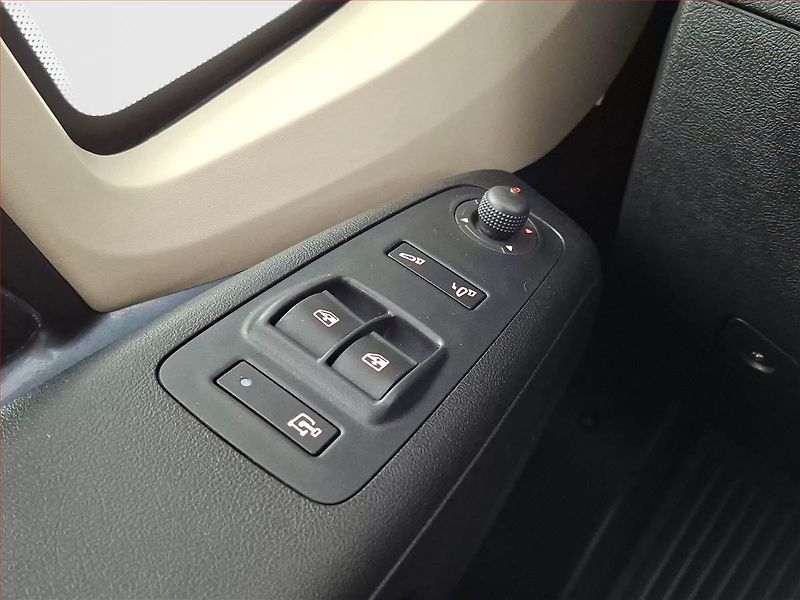 Fiat Ducato (2013) 3.0 MultiJet, Bus, 9Míst, ČR - fotka 16 z 17