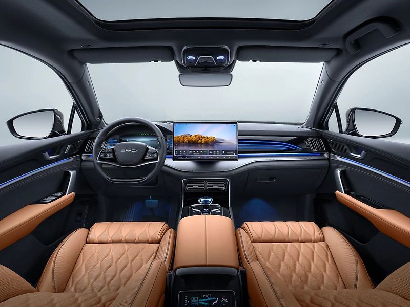 BYD Tang (2026) 4x4 | 7mi místné | V2L - fotka 5 z 10