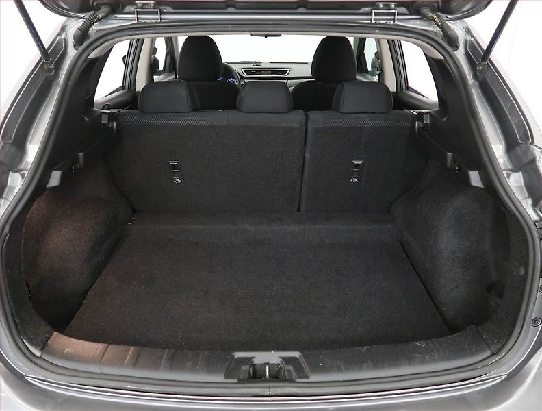 Nissan Qashqai (2015) 1.2 DIG-T, Serv.kniha - fotka 13 z 18