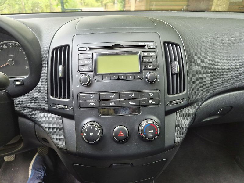 Hyundai i30 (2009) Hyundai i30 FD r.v.2009 1.4 - fotka 12 z 21