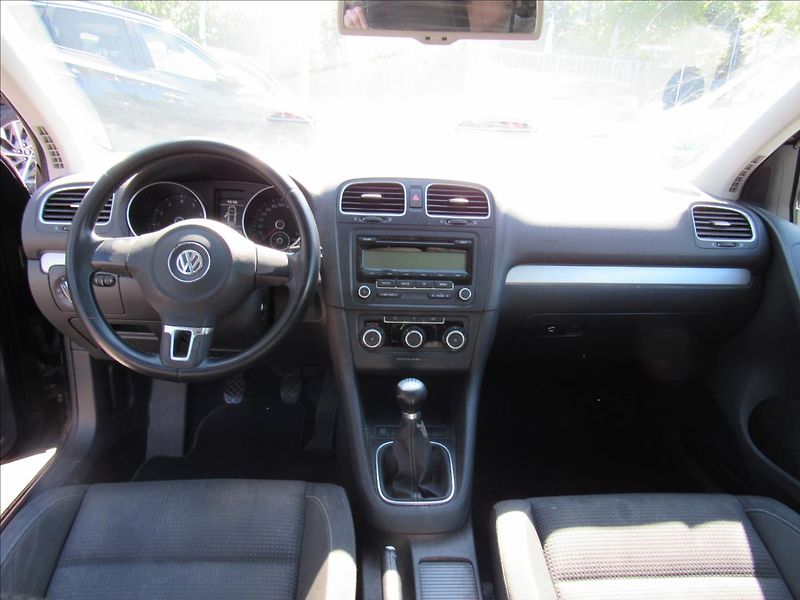 Volkswagen Golf 1,4 TSi 90kW Team - fotka 11 z 24