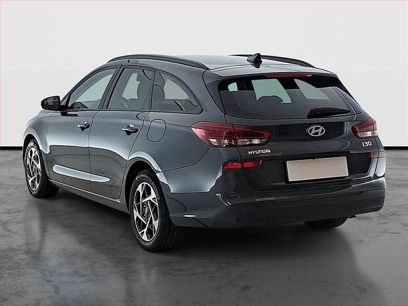 Hyundai i30 (2025) Family Smart 1.0 T-GDI - fotka 4 z 19