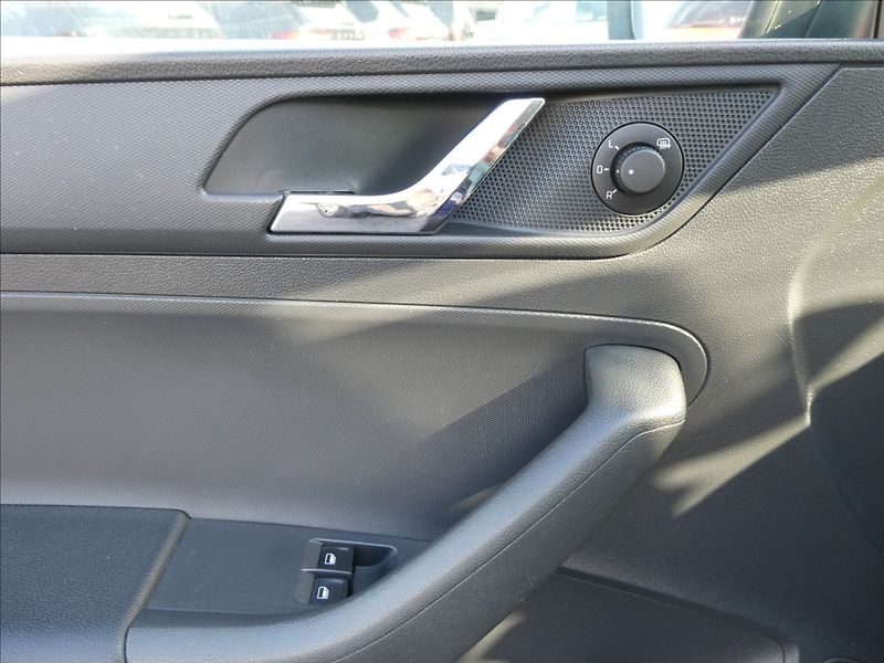 Škoda Rapid 1,6 TDi 66kW 2x kola,klima,ČR - fotka 22 z 30