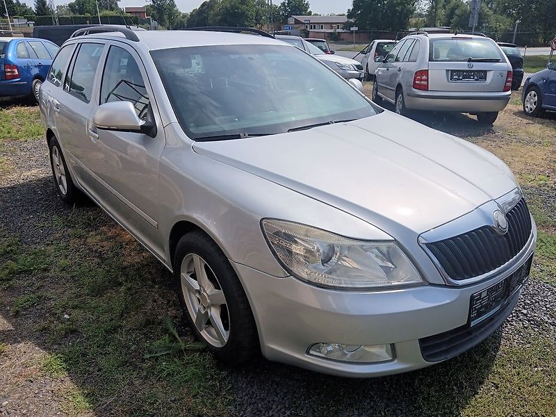 Škoda Octavia 1.9 TDI PD DPF Ambiente Combi - fotka 7 z 21