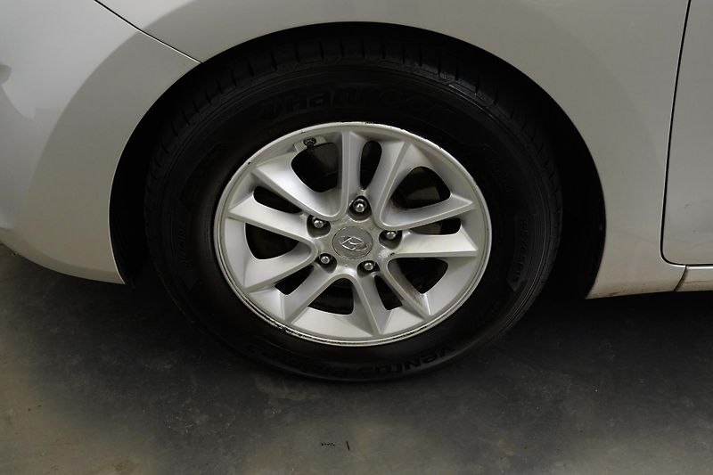 Hyundai i30 - fotka 9 z 25