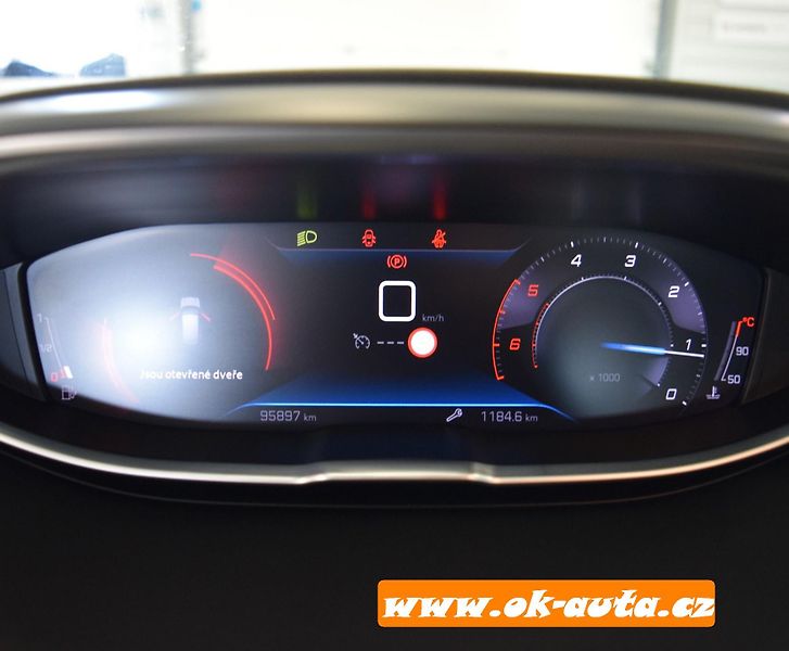 Peugeot 3008 1.5 HDI ACTIVE PACK 96 kW 2022 - fotka 45 z 61