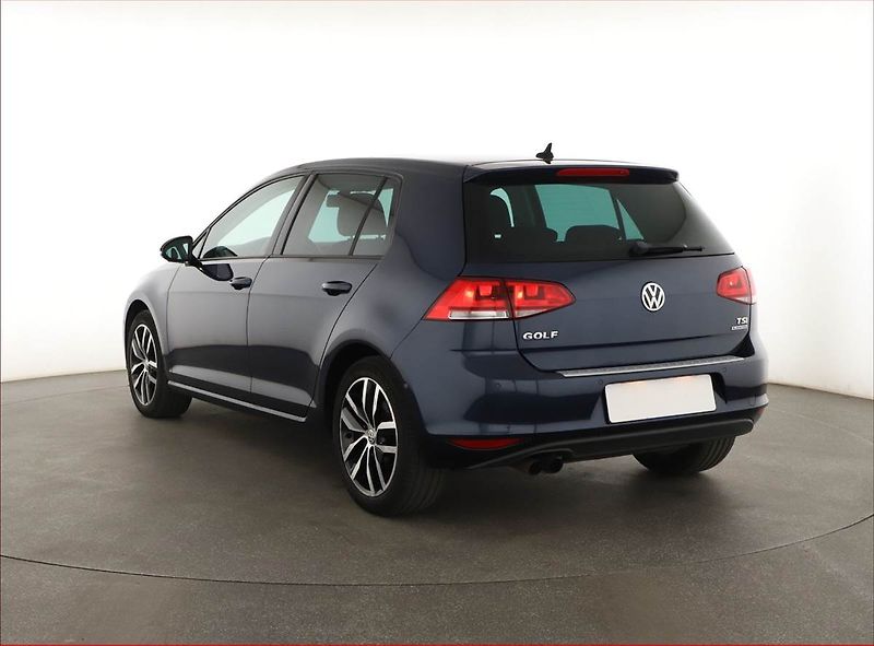 Volkswagen Golf (2013) 1.4 TSI, Automat, Kůže, Xenony - fotka 4 z 18