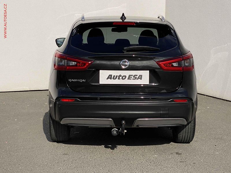 Nissan Qashqai (2019) 1.3 DiG-T, N-Connecta, panor - fotka 5 z 17