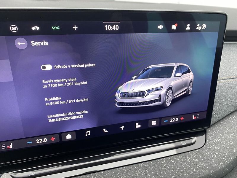 Škoda Octavia Combi 2,0 TDI Top Select DSG - fotka 21 z 28