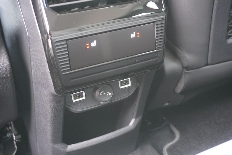 Citroën C5 Aircross (2026) MAX Hybrid 145k Automatic - fotka 13 z 14