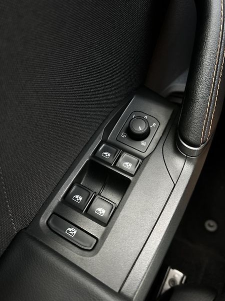 Cupra Leon 1.5 eTSI 110kW DSG 1.Maj DPH - fotka 20 z 26