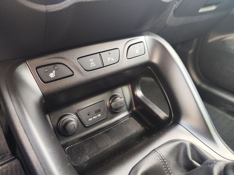 Hyundai ix35 2.0 GDI/122kW Style Navi - fotka 20 z 36