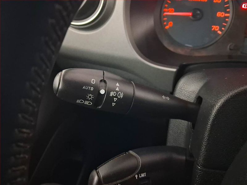 Citroën Berlingo (2011) 1.6 VTi, 5Míst - fotka 15 z 20
