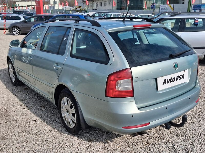 Škoda Octavia (2012) 1.4TSi, 2.maj,ČR, AC, temp - fotka 6 z 18