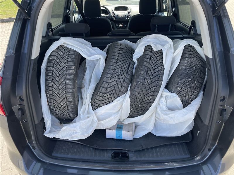 Ford Grand C-MAX 1,0 ECOBOOST 92kw CZauto Tažné - fotka 10 z 28