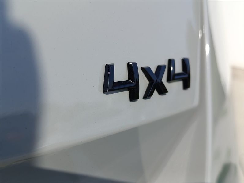 Škoda Superb 2,0 TDi DSG 4x4 Tažné 1maj.,ČR - fotka 43 z 46