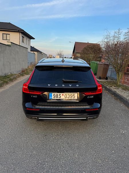 Volvo V60 (2020) - fotka 2 z 5