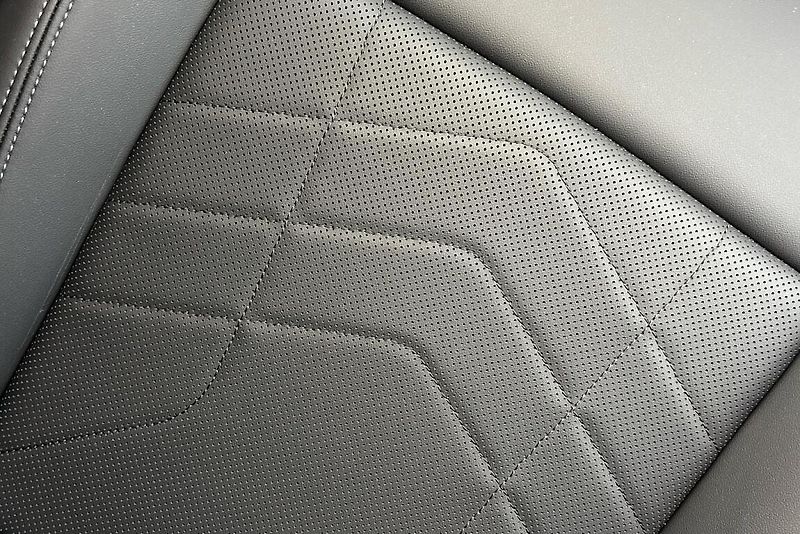 BMW X1 xDrive30e - fotka 12 z 13