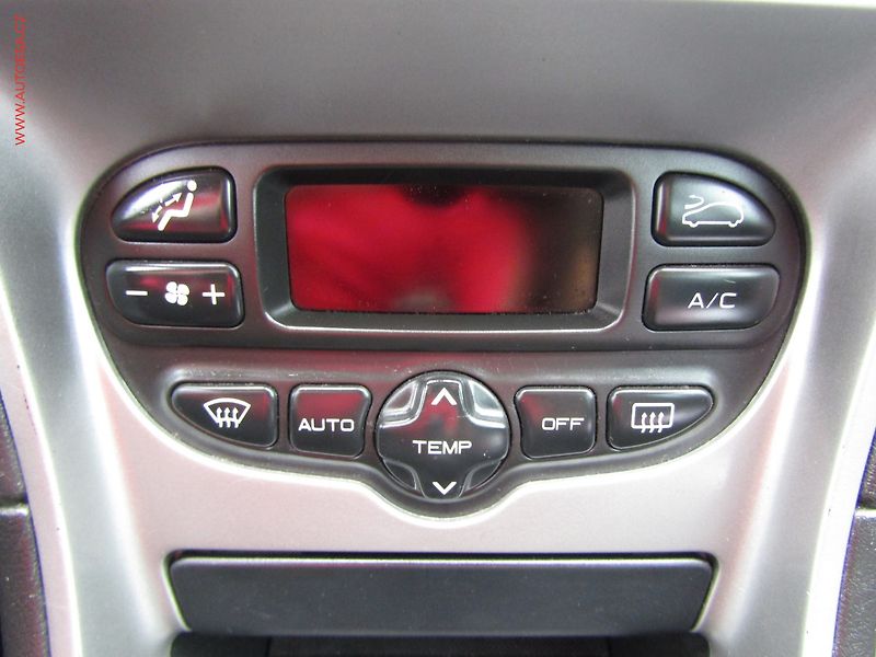 Peugeot 307 (2002) 1.6 16V, ČR, Klima - fotka 12 z 16