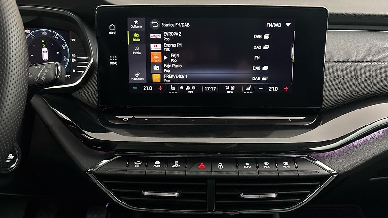 Škoda Octavia 2.0 TDI Style Combi - fotka 11 z 28