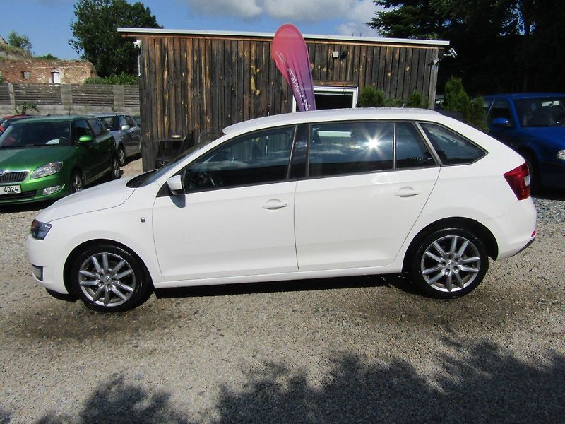 Škoda Rapid (2015) 1.2 TSI 63kW - fotka 3 z 36