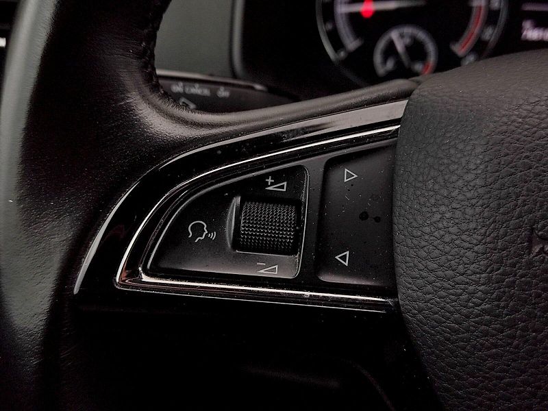 Škoda Karoq (2018) Ambition Plus 2,0 Tdi 110 Kw 4 - fotka 27 z 35