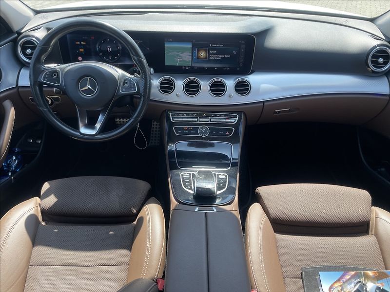 Mercedes-Benz Třídy E 2,0 4Matic ALL-TERREIN PANO LE - fotka 13 z 40